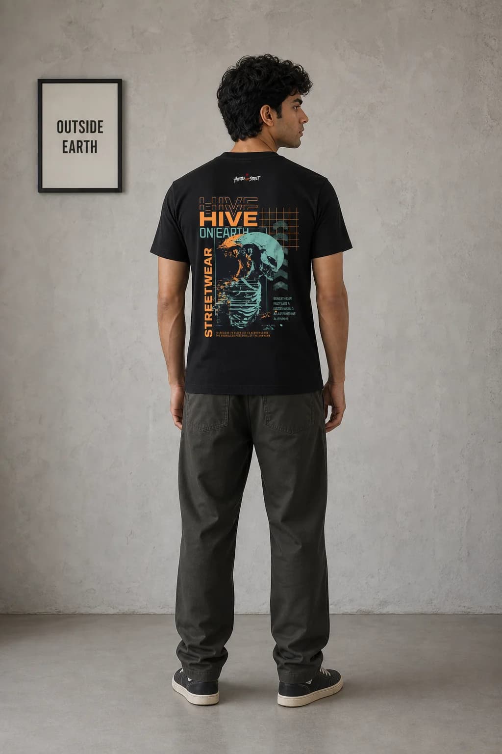 ALIEN HIVE: Back model view