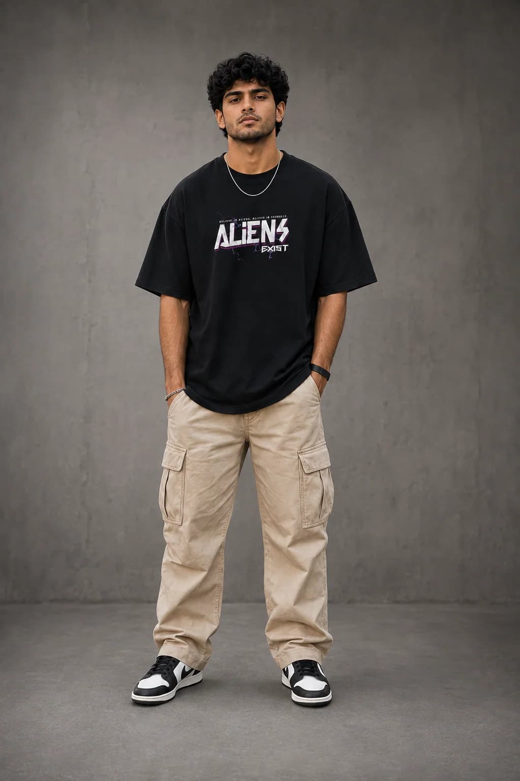 ALIENS EXIST OVERSIZED: Front oversized model view