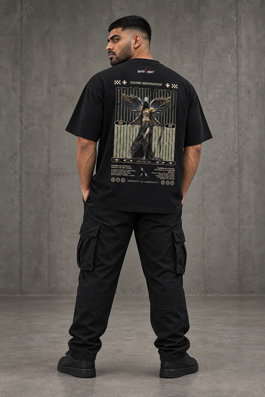 ANGELIC AURA OVERSIZED: Back oversized model view