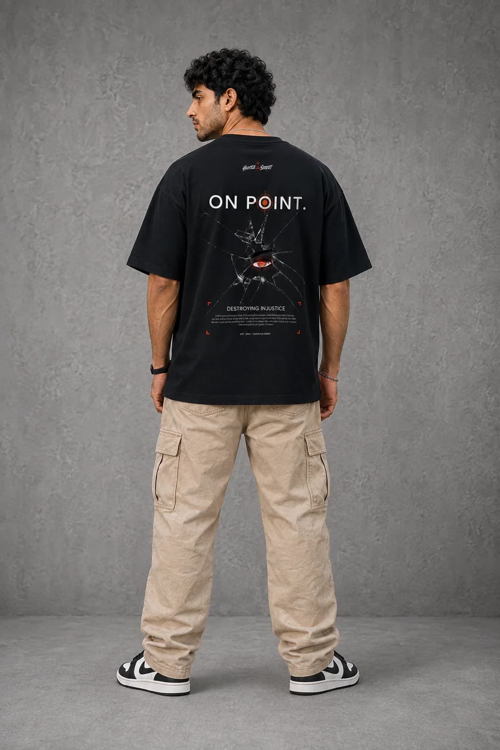 ON POINT OVERSIZED: Back oversized model view