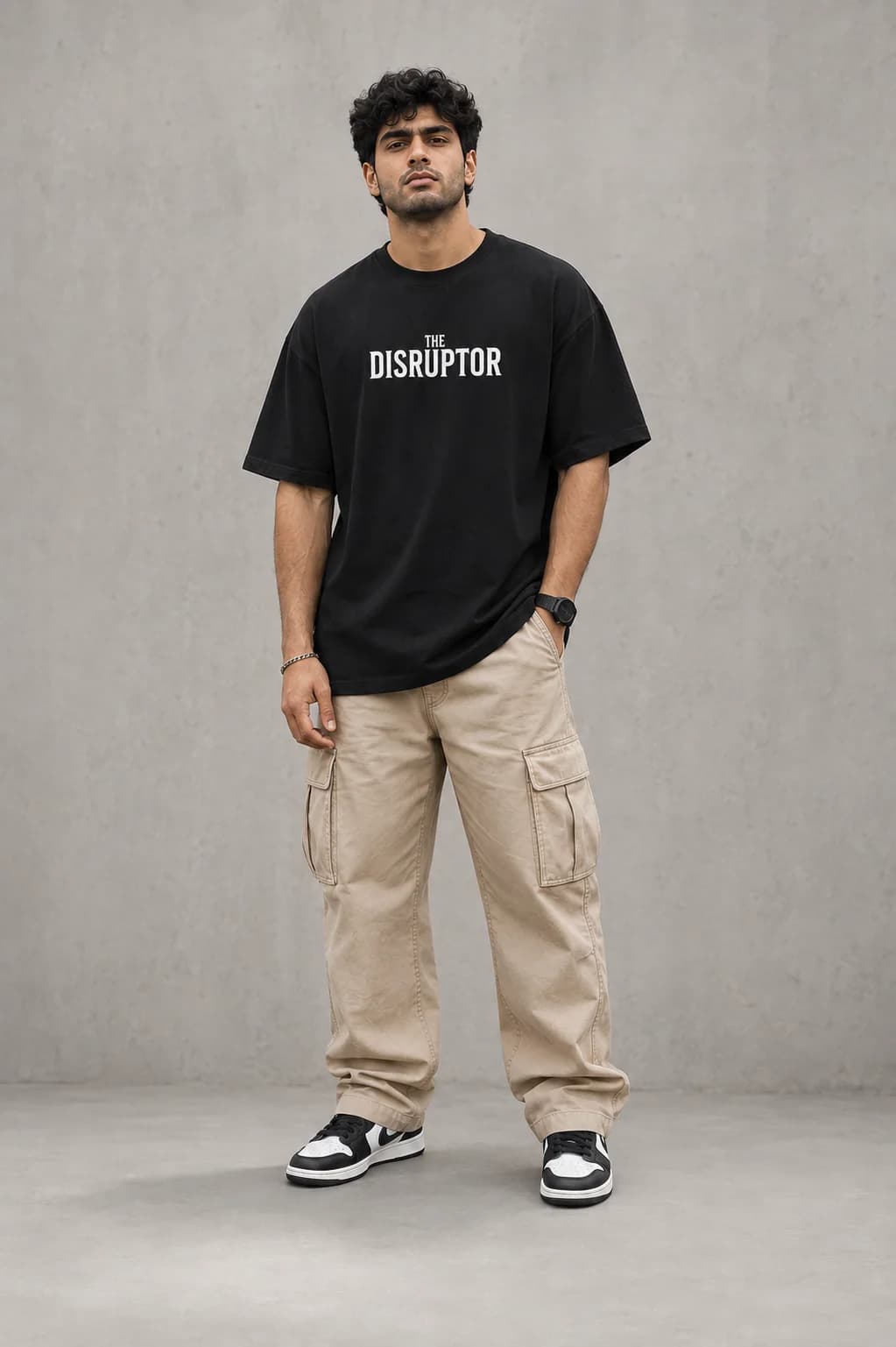 THE DISRUPTOR OVERSIZED: Front oversized model view