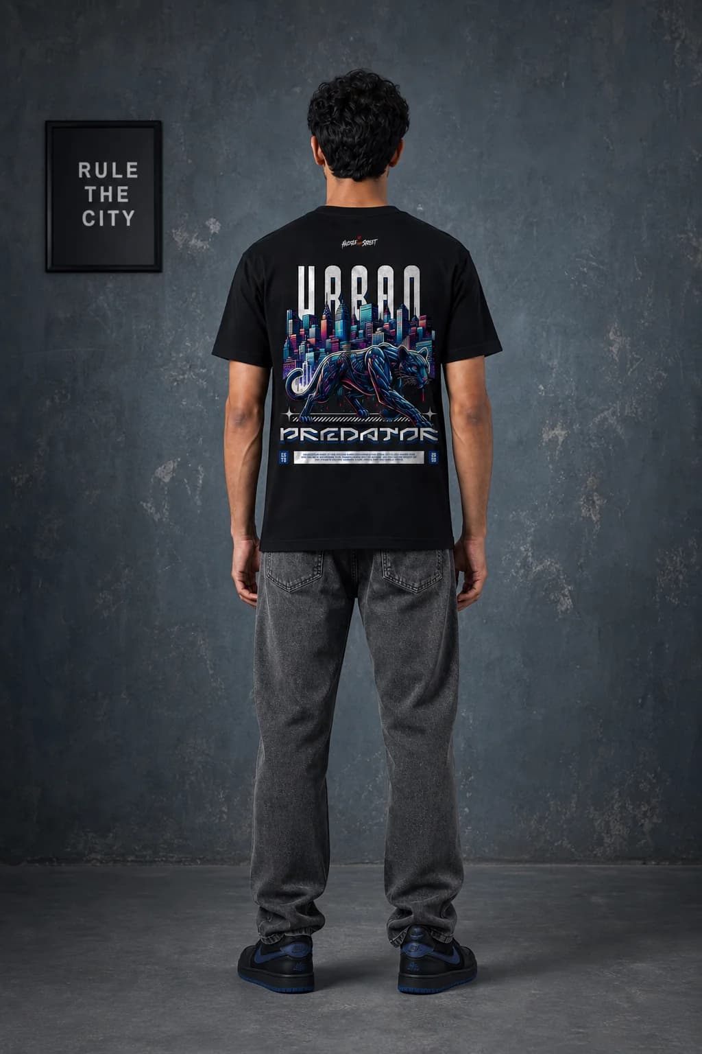 URBAN PREDATOR: Back model view