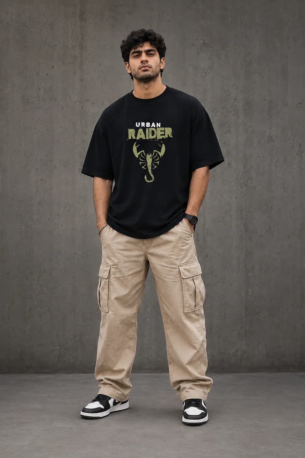 URBAN RAIDER OVERSIZED: Front oversized model view