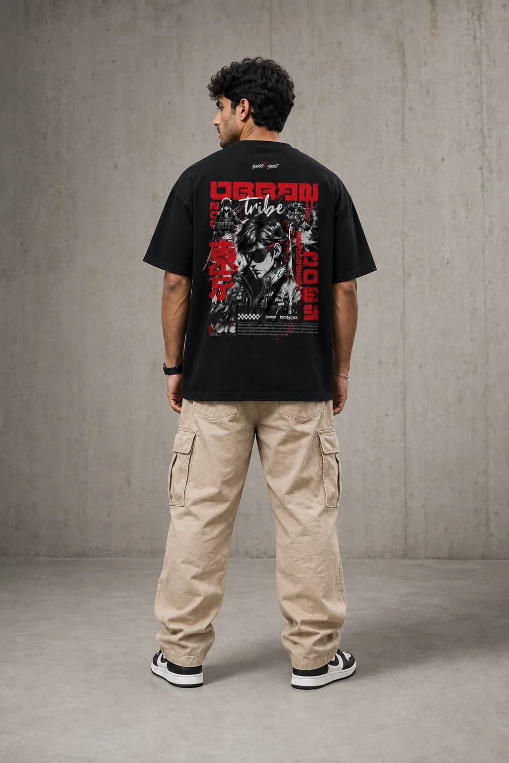 URBAN TRIBE OVERSIZED: Back oversized model view