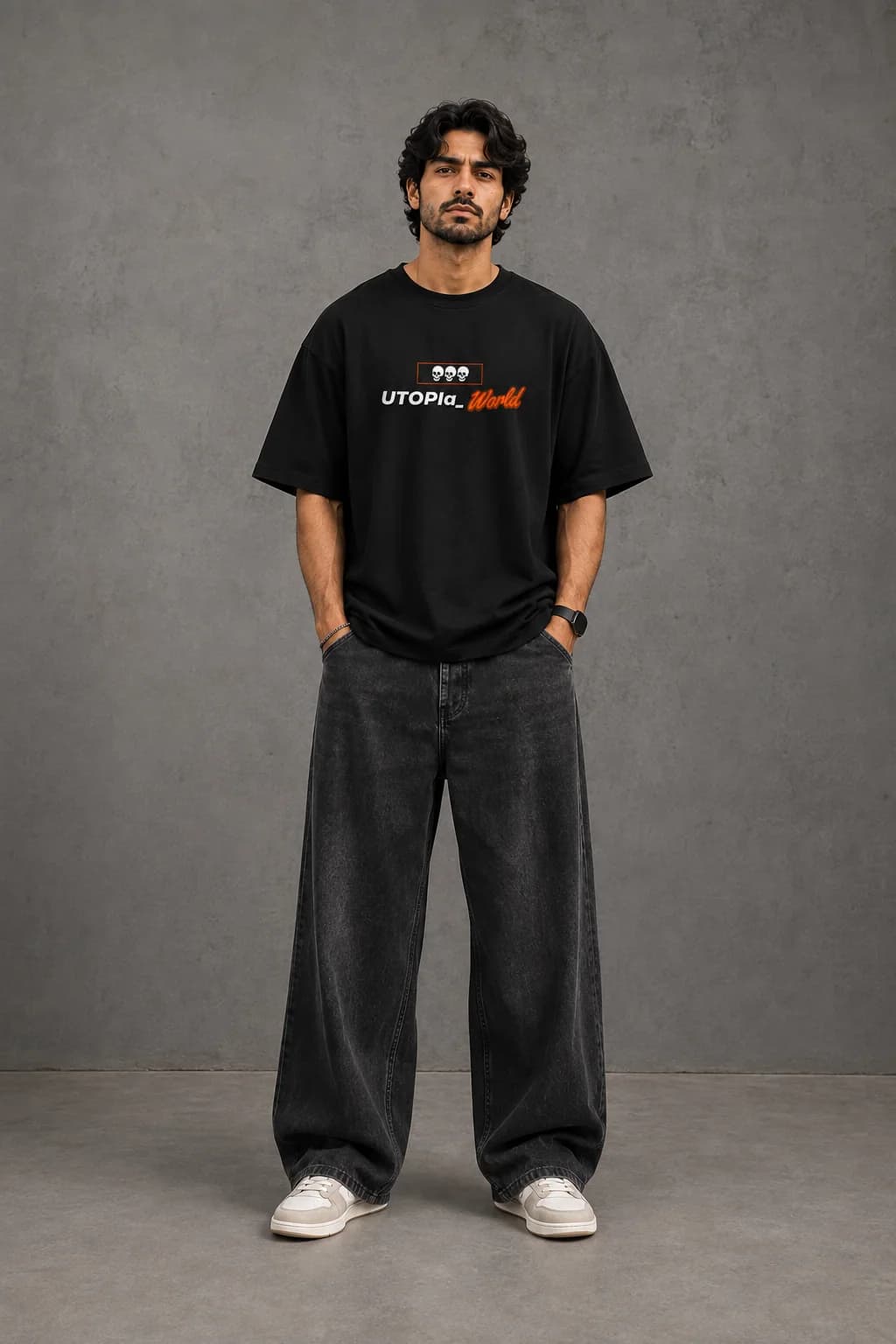 UTOPIA WORLD OVERSIZED: Front oversized model view