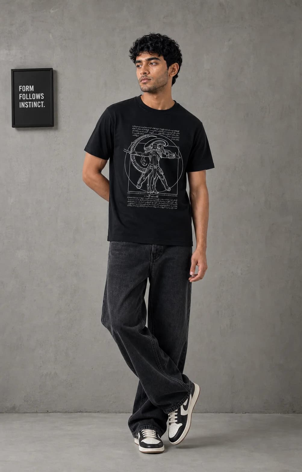 VITRUVIAN HUNTERS: Front model view
